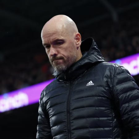 Scholes, Owen et Young soutiennent le départ de Tan Hag de Manchester United