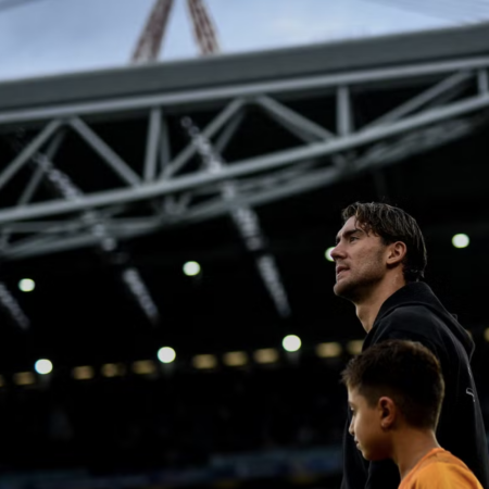Vlahovic fait l’éloge de Thiago Motta, “Ce style de jeu me convient mieux”