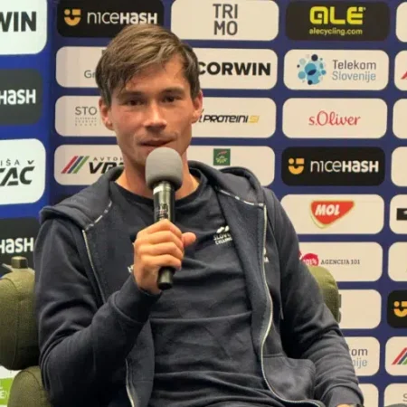 Primoz Roglic parle des stratégies pour le Championnat du Monde : “Il y a de nombreux scénarios possibles”
