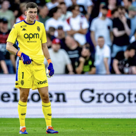 Addi Hütter confirme le changement dans le but de Monaco contre Lille