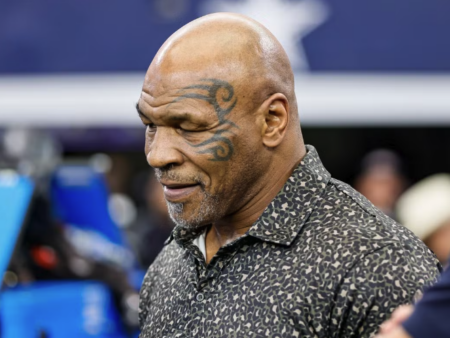 Mike Tyson risque sa vie en montant sur le ring pour combattre Jake Paul