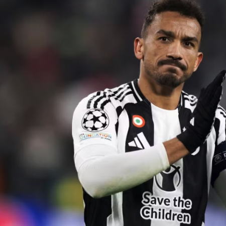 Danilo, obiettivo del Manchester United, dice di voler restare alla Juventus